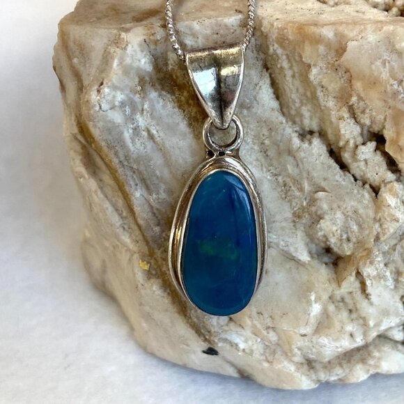 Sterling Silver 925 1.19" Oval Bezel Set Blue Opal Pendant Necklace 18" Chain - Picture 8 of 16